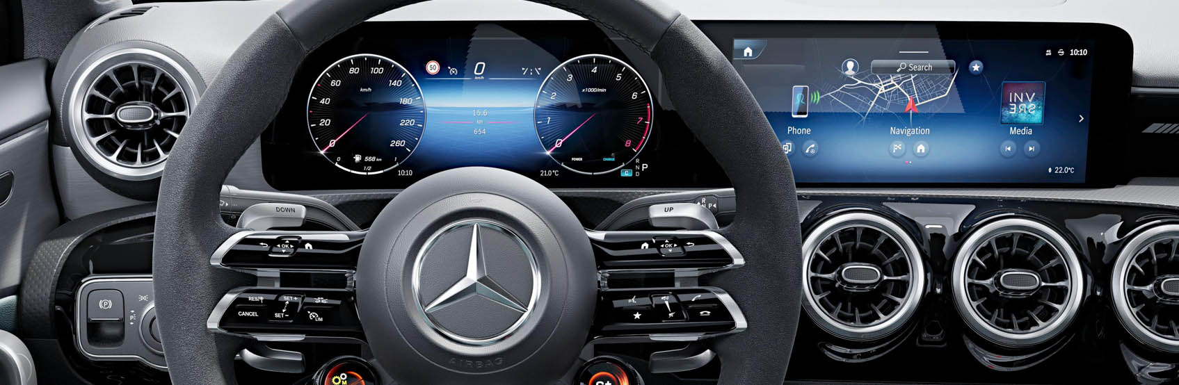 <p>Mercedes-Benz Clase A SEDAN AMG</p>