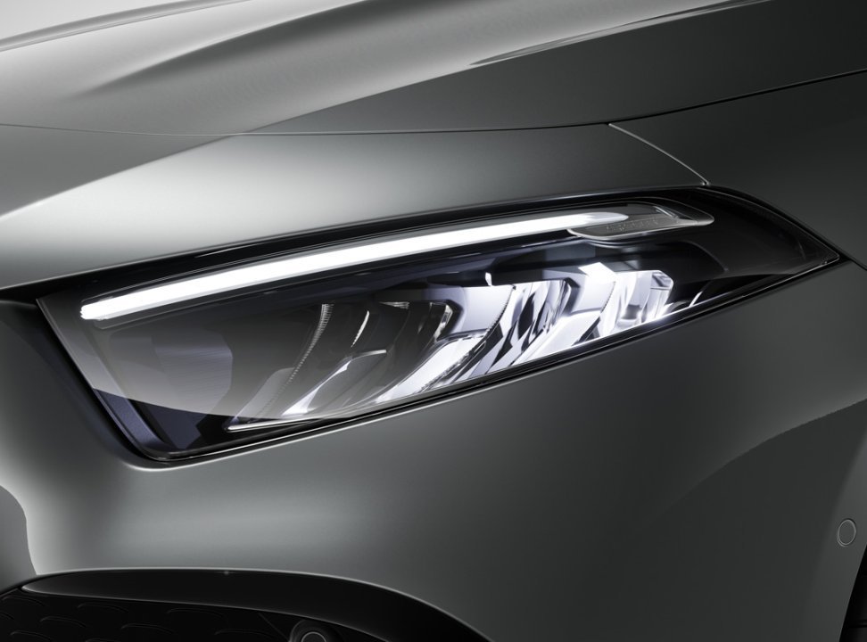 <p>Mercedes-AMG Clase A Hatchback</p>