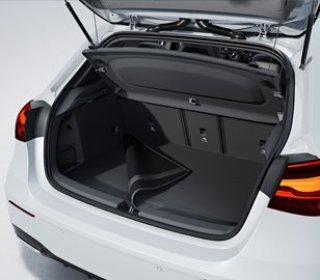 <p>Mercedes-AMG Clase A Hatchback</p>