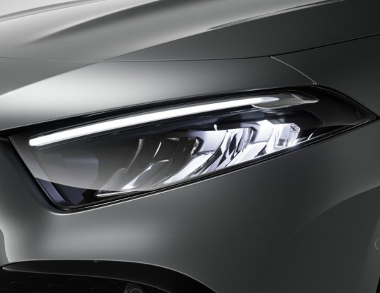 <p>Mercedes-AMG Clase A Hatchback</p>