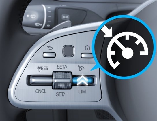 <p>Mercedes-AMG Clase A Hatchback</p>