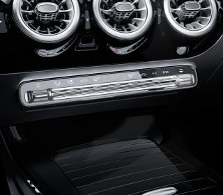 <p>Mercedes-Benz CLA Coupé</p>