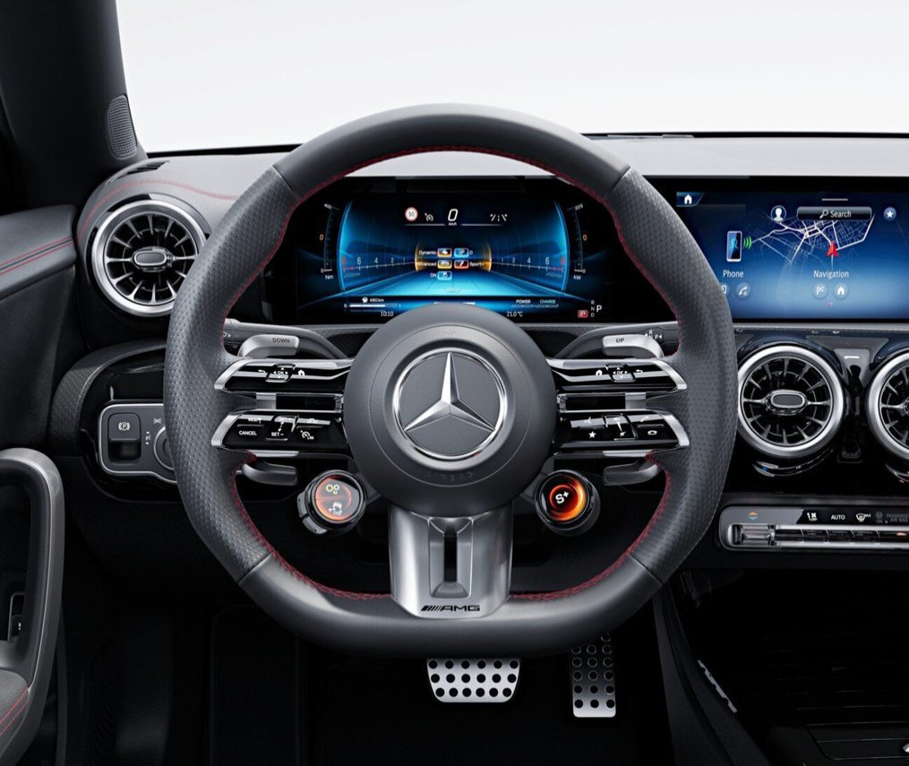 <p>Mercedes-AMG CLA Coupé</p>