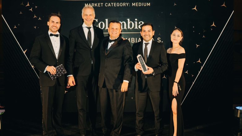 <p>Mercedes-Benz Colombia recibe el premio Best Sales Performance 2025 en Dublín</p>